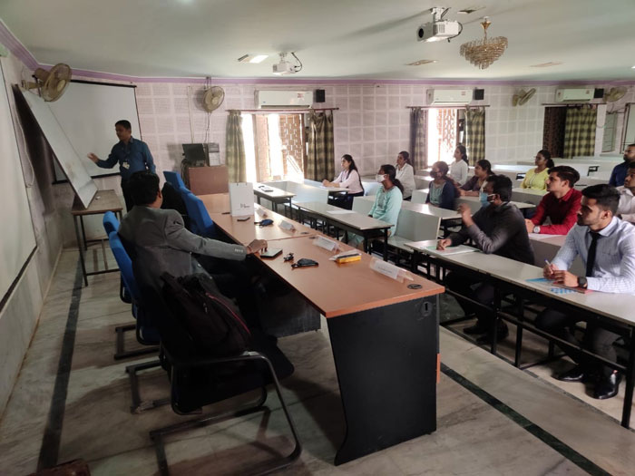 Campus recruitment by icici pru